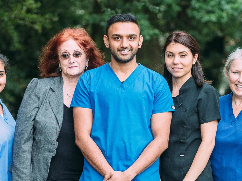 A welcoming dental consultation and individual treatment discussion