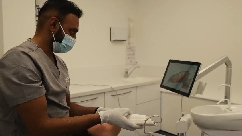 Digital scanning and dental arch records in the Iconic Smiles surgery.